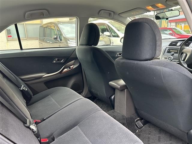 Toyota PREMIO 2014 7174985-8