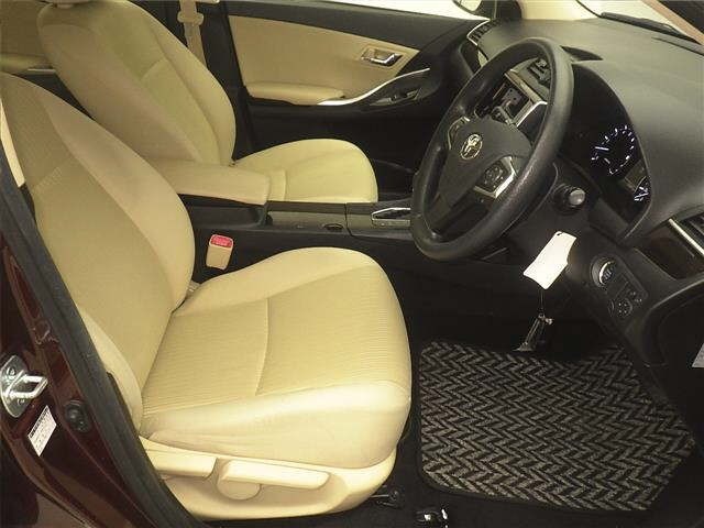 Toyota PREMIO 2019 7175093-5