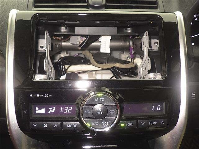 Toyota PREMIO 2019 7175093-6