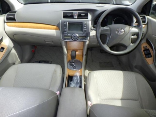 Toyota PREMIO 2009 7175095-3