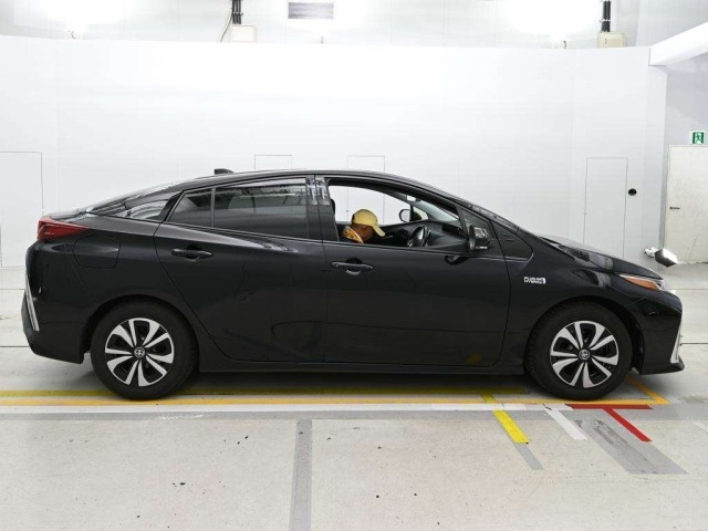 Toyota PRIUS PHV 2017 7177874-3