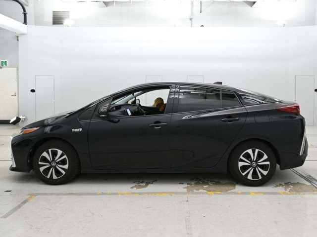Toyota PRIUS PHV 2017 7177874-4