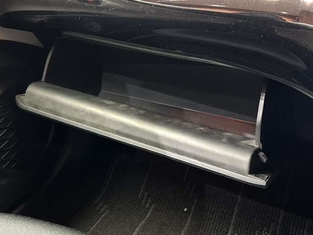 Toyota PRIUS PHV 2017 7178145-11