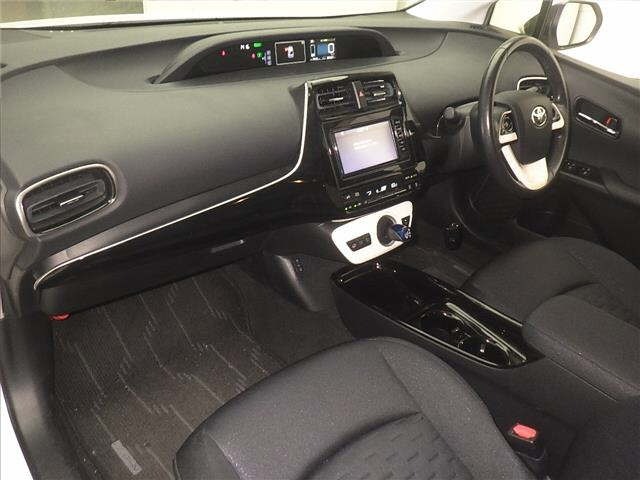 Toyota PRIUS PHV 2017 7178228-4