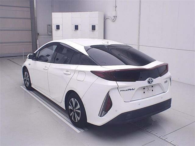 Toyota PRIUS PHV 2017 7178243-1