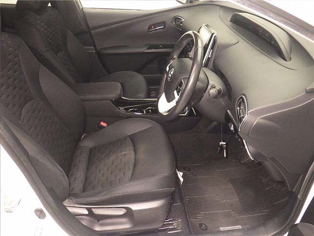 Toyota PRIUS PHV 2017 7178243-5