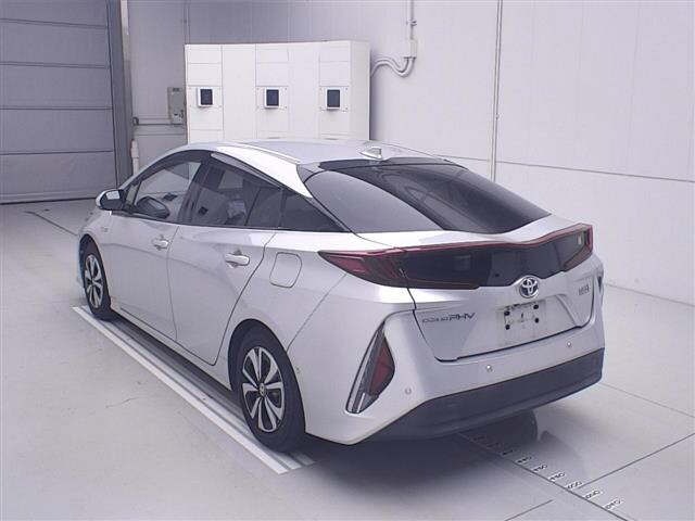 Toyota PRIUS PHV 2017 7178244-1