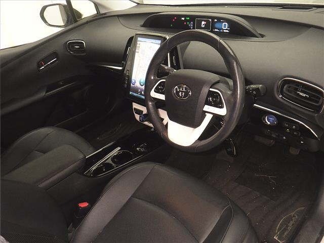 Toyota PRIUS PHV 2017 7178244-3