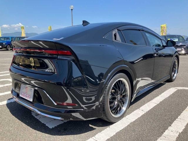 Toyota PRIUS 2024 7172748-1