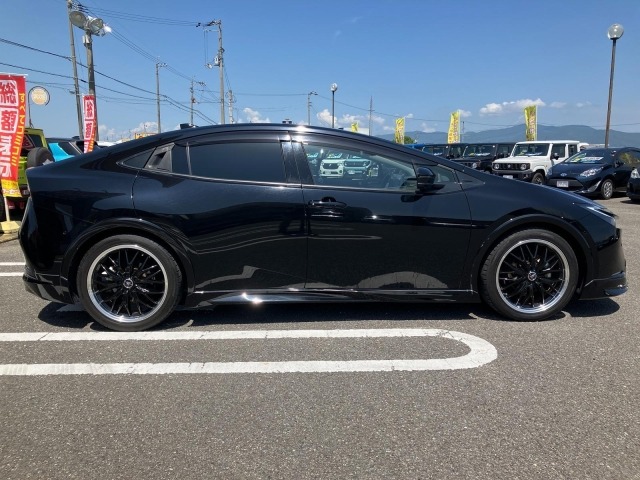 Toyota PRIUS 2024 7172748-8