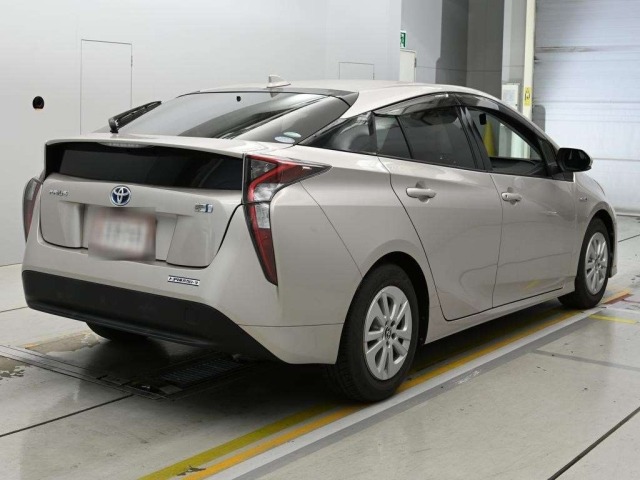 Toyota PRIUS 2017 7172848-1