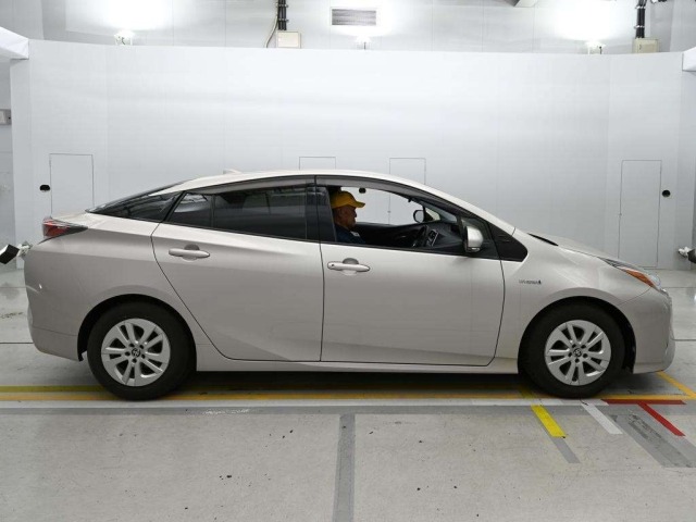 Toyota PRIUS 2017 7172848-3