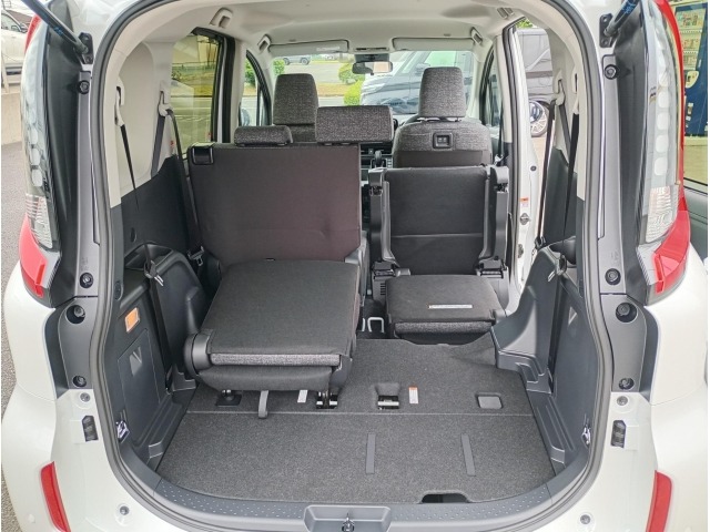 Toyota SIENTA 2026 7181813-32