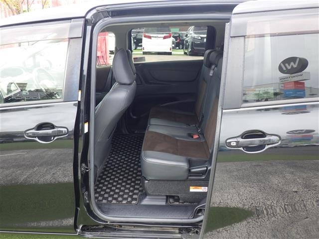 Toyota SIENTA 2020 7182394-23