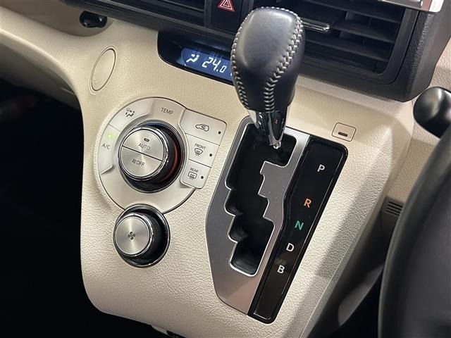 Toyota SIENTA 2017 7182457-1