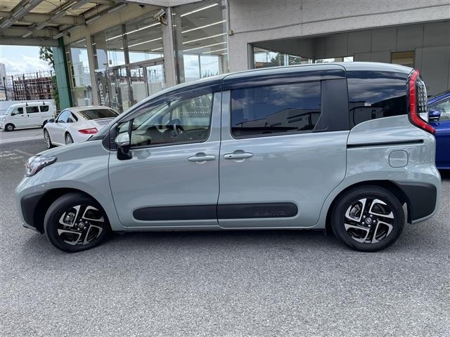 Toyota SIENTA 2022 7182488-2