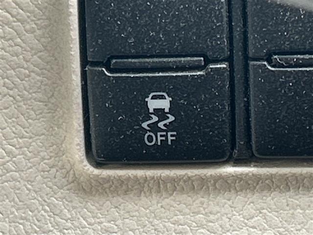 Toyota SIENTA 2017 7182496-24