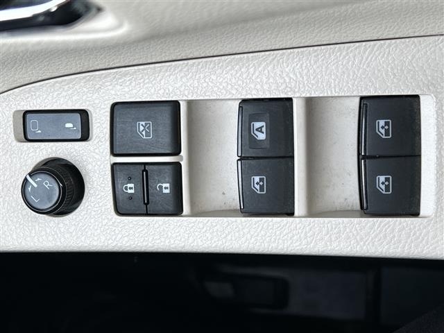 Toyota SIENTA 2017 7182496-39