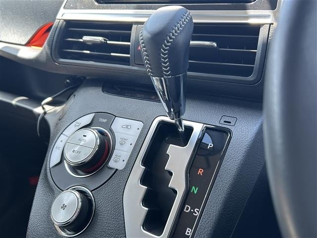 Toyota SIENTA 2021 7182513-4