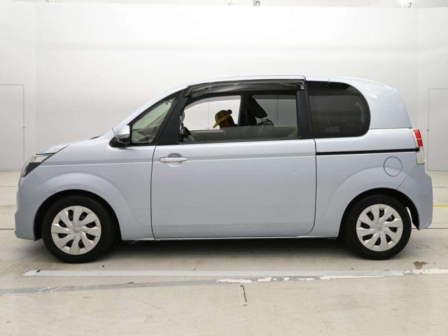 Toyota SPADE 2016 7179091-4