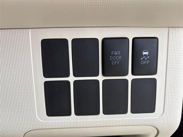 Toyota SPADE 2013 7179216-1