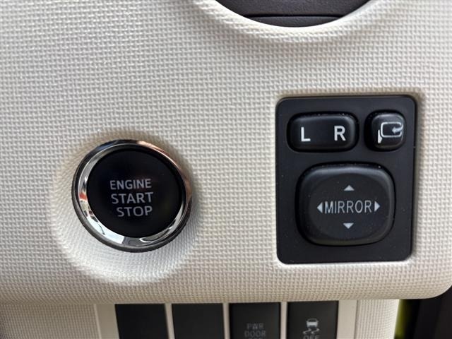 Toyota SPADE 2013 7179216-3