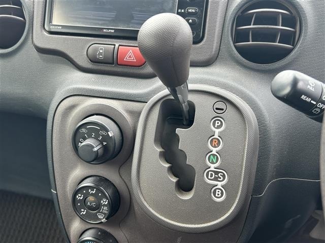 Toyota SPADE 2013 7179229-1