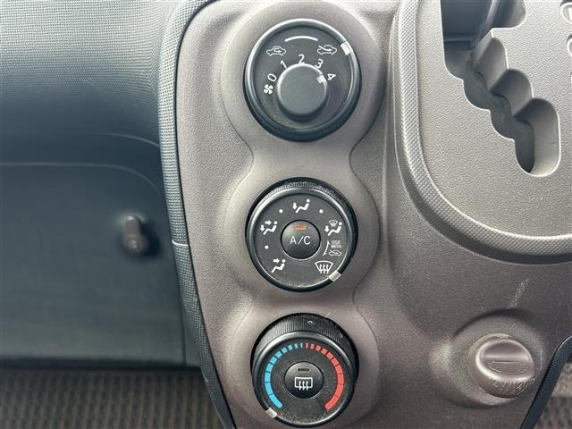 Toyota SPADE 2013 7179229-3