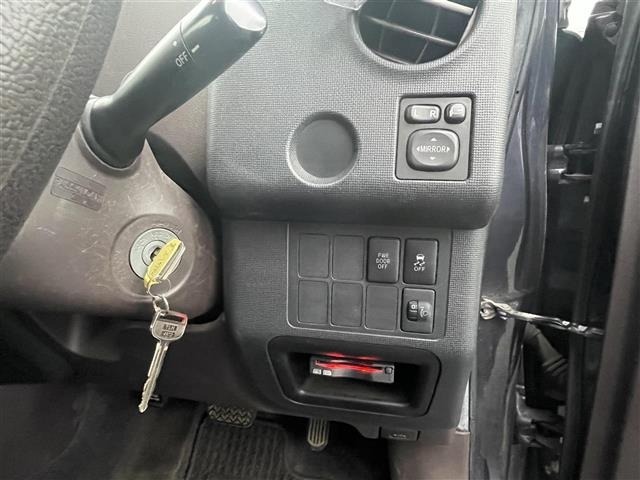 Toyota SPADE 2013 7179229-7