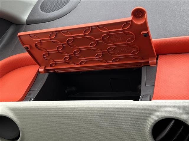 Toyota SPADE 2015 7179230-8