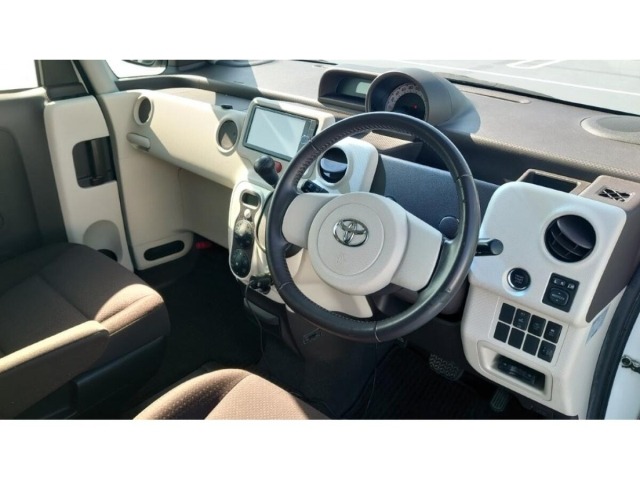 Toyota SPADE 2013 7179233-14