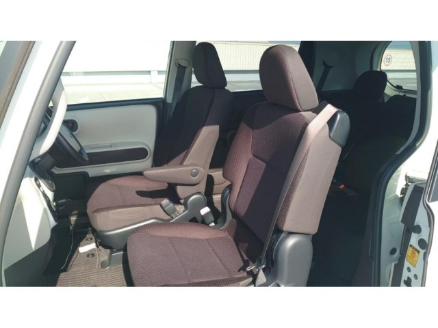 Toyota SPADE 2013 7179233-19