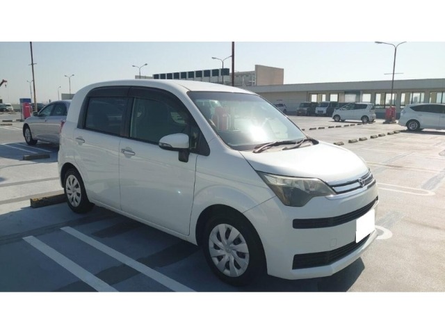 Toyota SPADE 2013 7179233-4