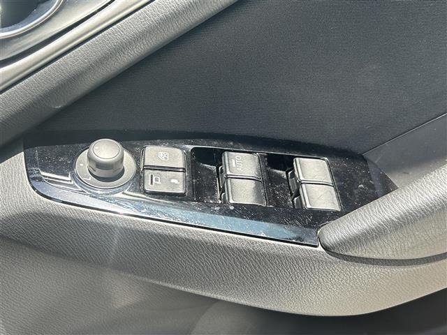 Mazda AXELA 2017 7190111-2