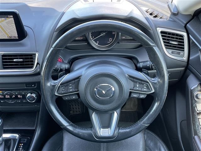 Mazda AXELA 2017 7190112-1