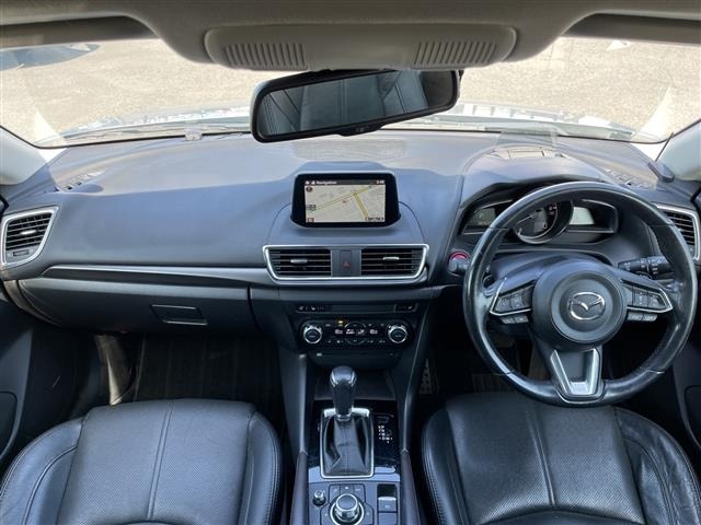 Mazda AXELA 2017 7190112-14