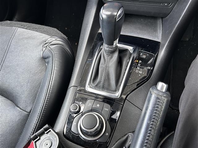 Mazda AXELA 2017 7190126-10