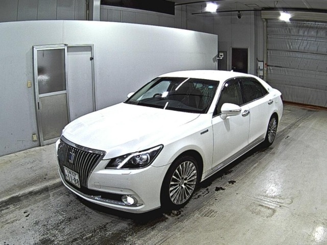 Toyota CROWN MAJESTA 2013 7183848-4