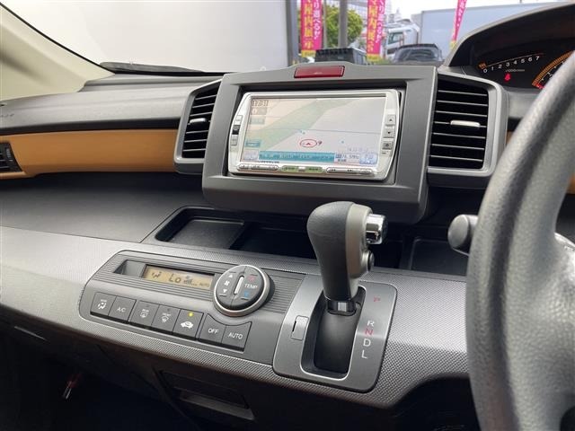Honda FREED 2010 7196858-1
