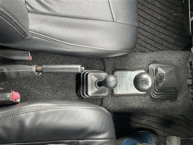 Suzuki JIMNY 1995 7184818-9