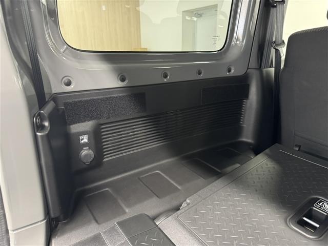 Suzuki JIMNY 2020 7184964-9