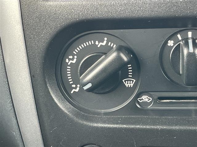 Suzuki JIMNY 2012 7185051-2