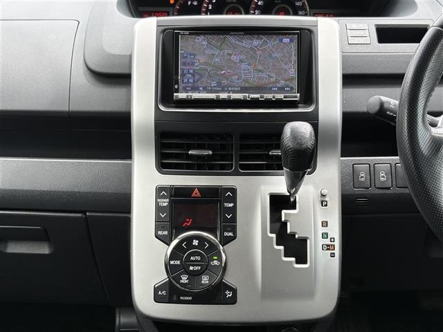 Toyota NOAH 2011 7205658-19