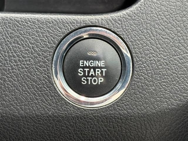 Toyota NOAH 2011 7205658-7