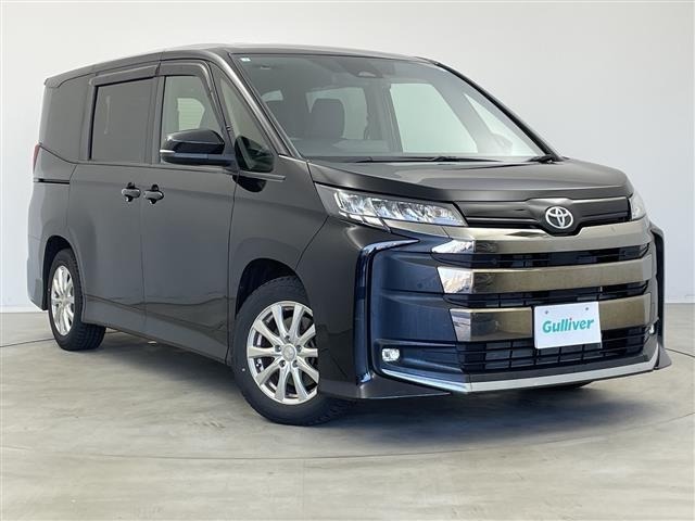 Toyota NOAH 2023 7206052-0