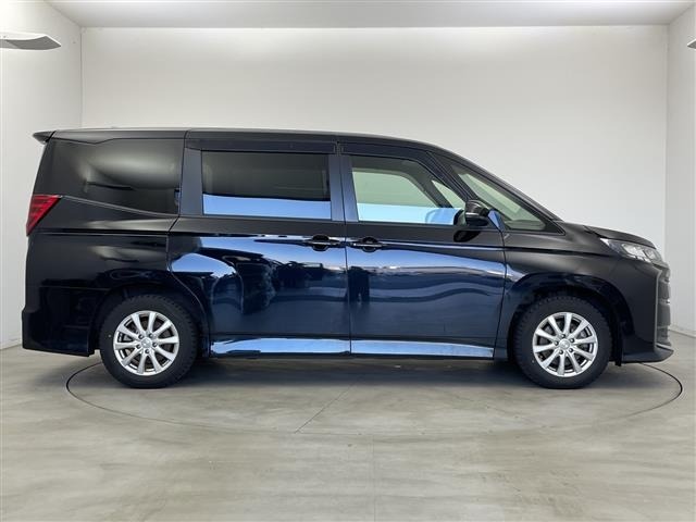 Toyota NOAH 2023 7206052-2