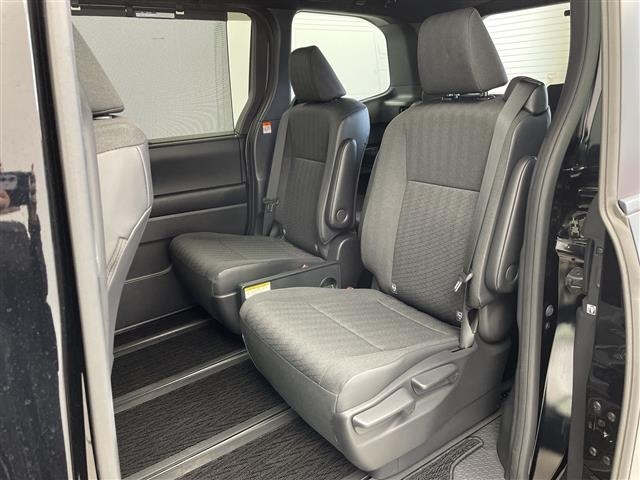 Toyota NOAH 2023 7206052-8