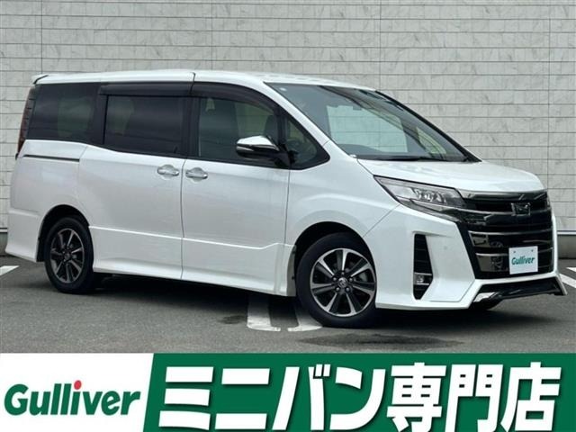 Toyota NOAH 2021 7206062-0