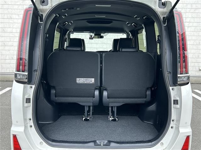 Toyota NOAH 2021 7206062-12