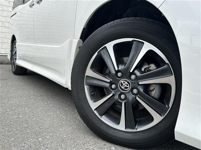 Toyota NOAH 2021 7206062-13